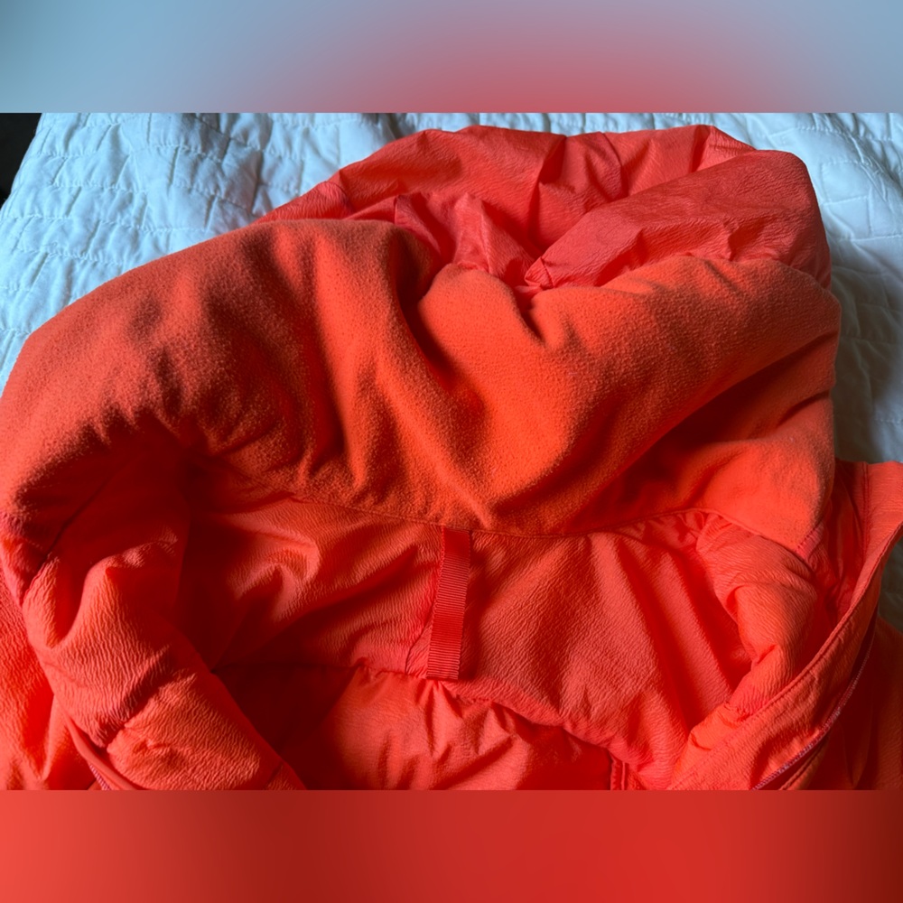 Lululemon Light Weight Puffer Down For It All Atomic Orange Size 8 - Picture 9 of 12
